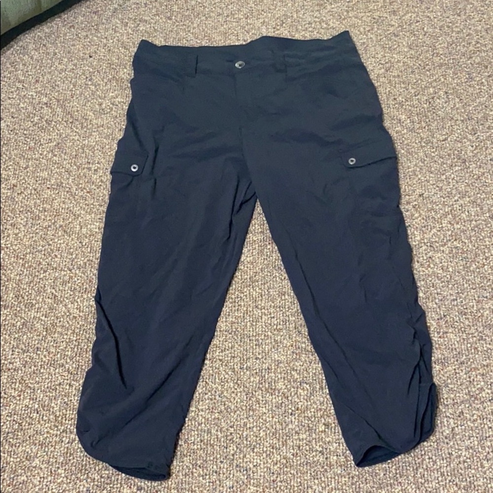 Cropped moisture wicking